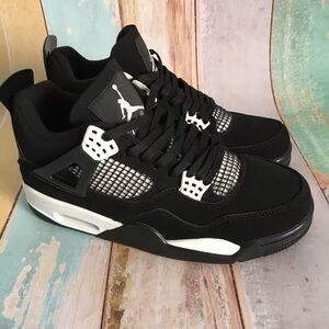 AIR JORDAN 4 RETRO WHITE THUNDER